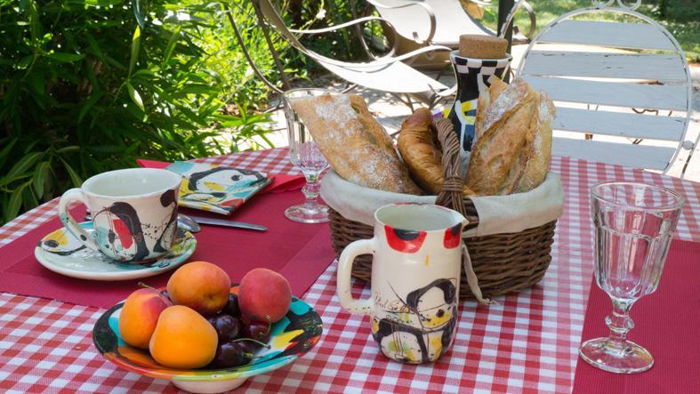 D'hotes Les Baumes Bed & Breakfast Saint-Quentin-la-Poterie